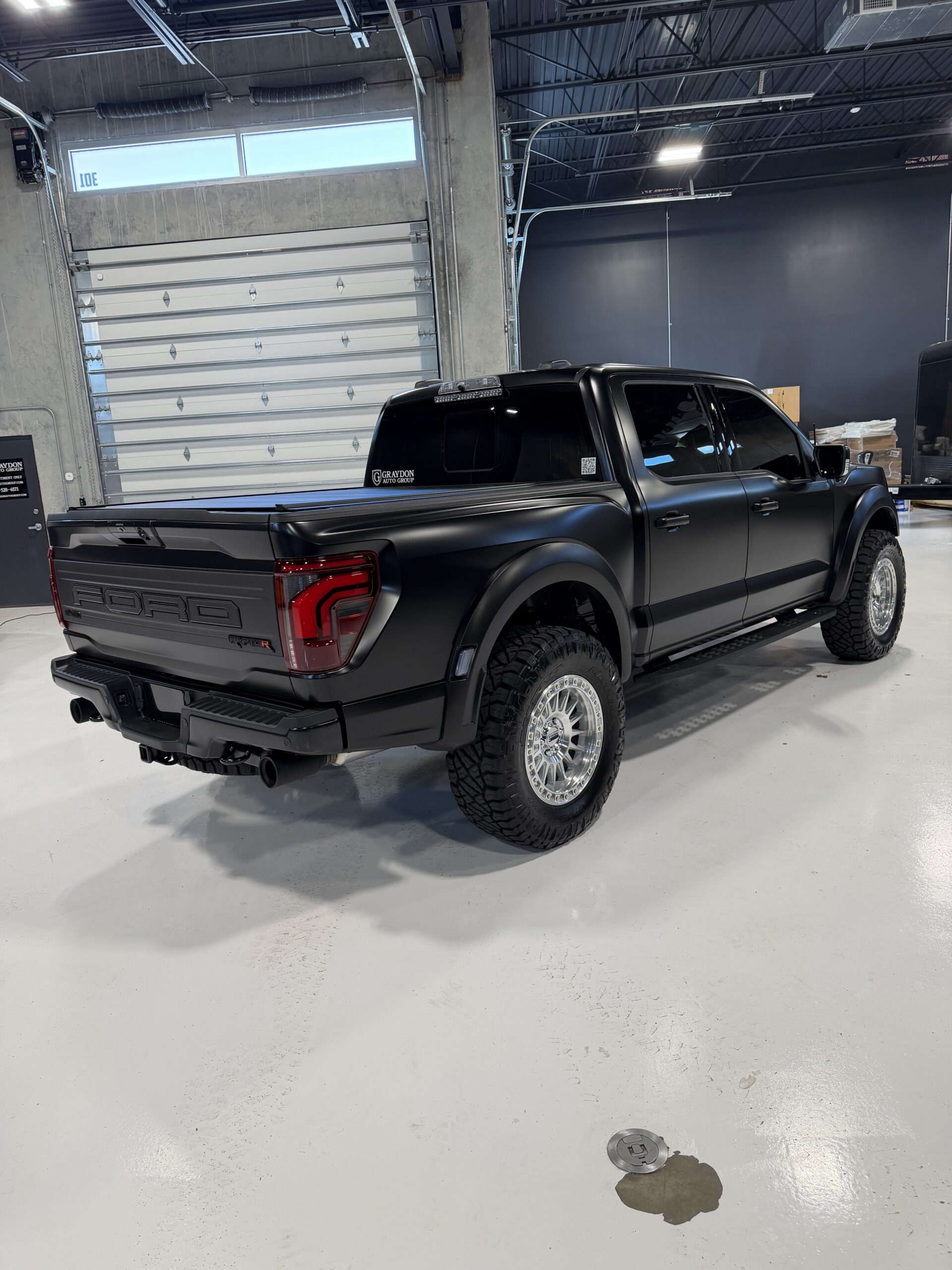 graydon-f-150-raptor-r-black-2-07