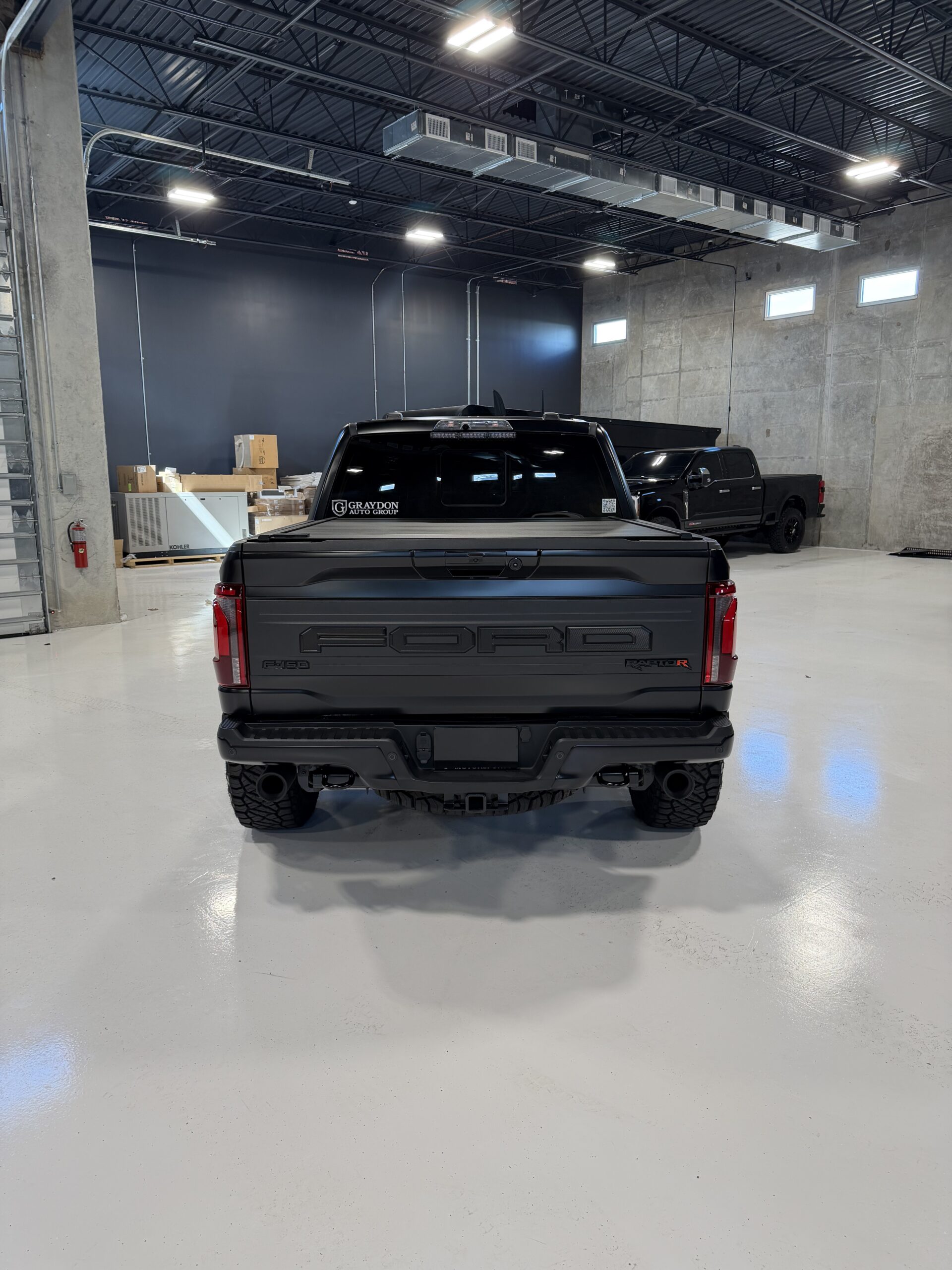 graydon-f-150-raptor-r-black-2-16