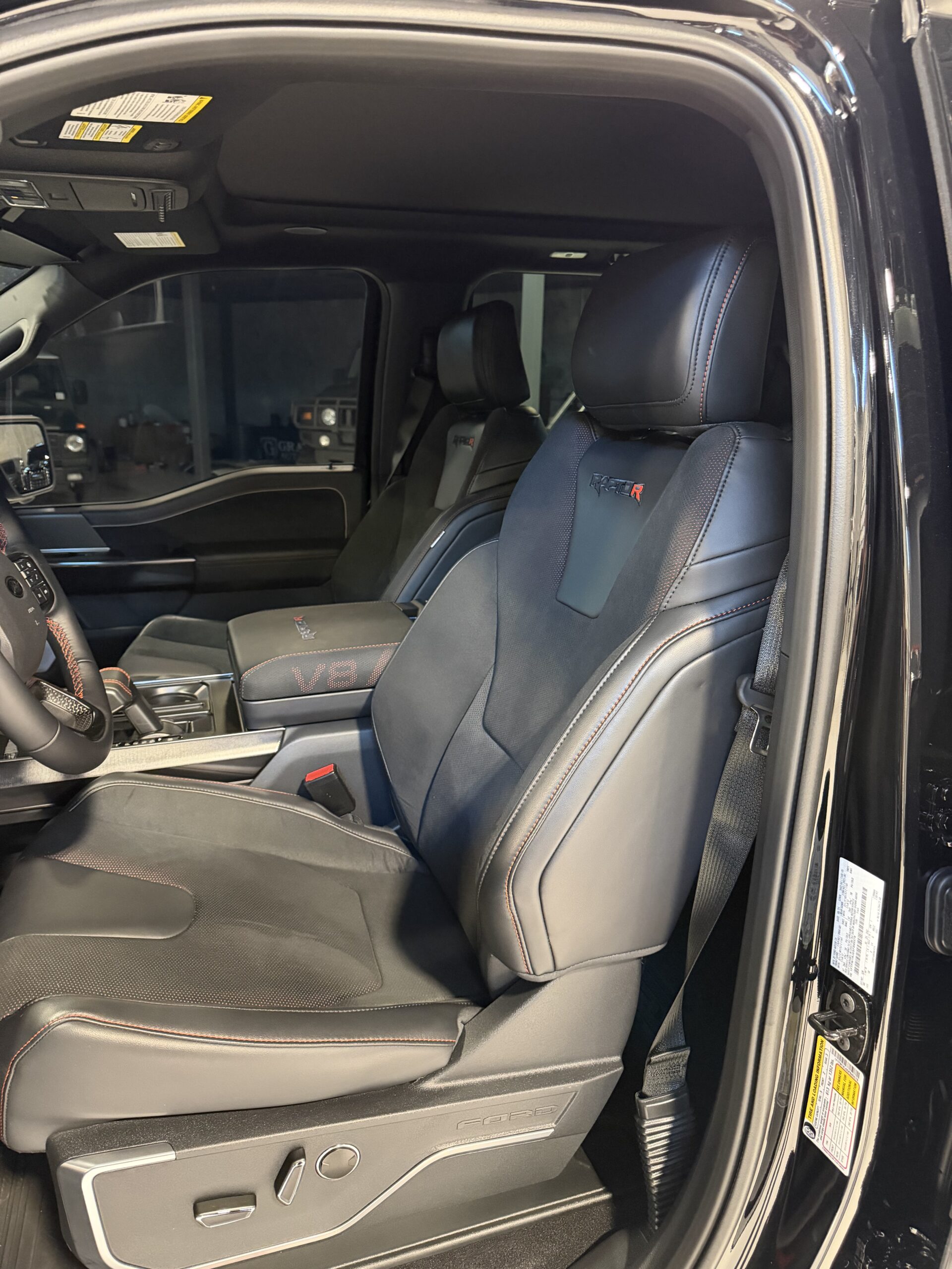 graydon-f-150-raptor-r-black-4-17