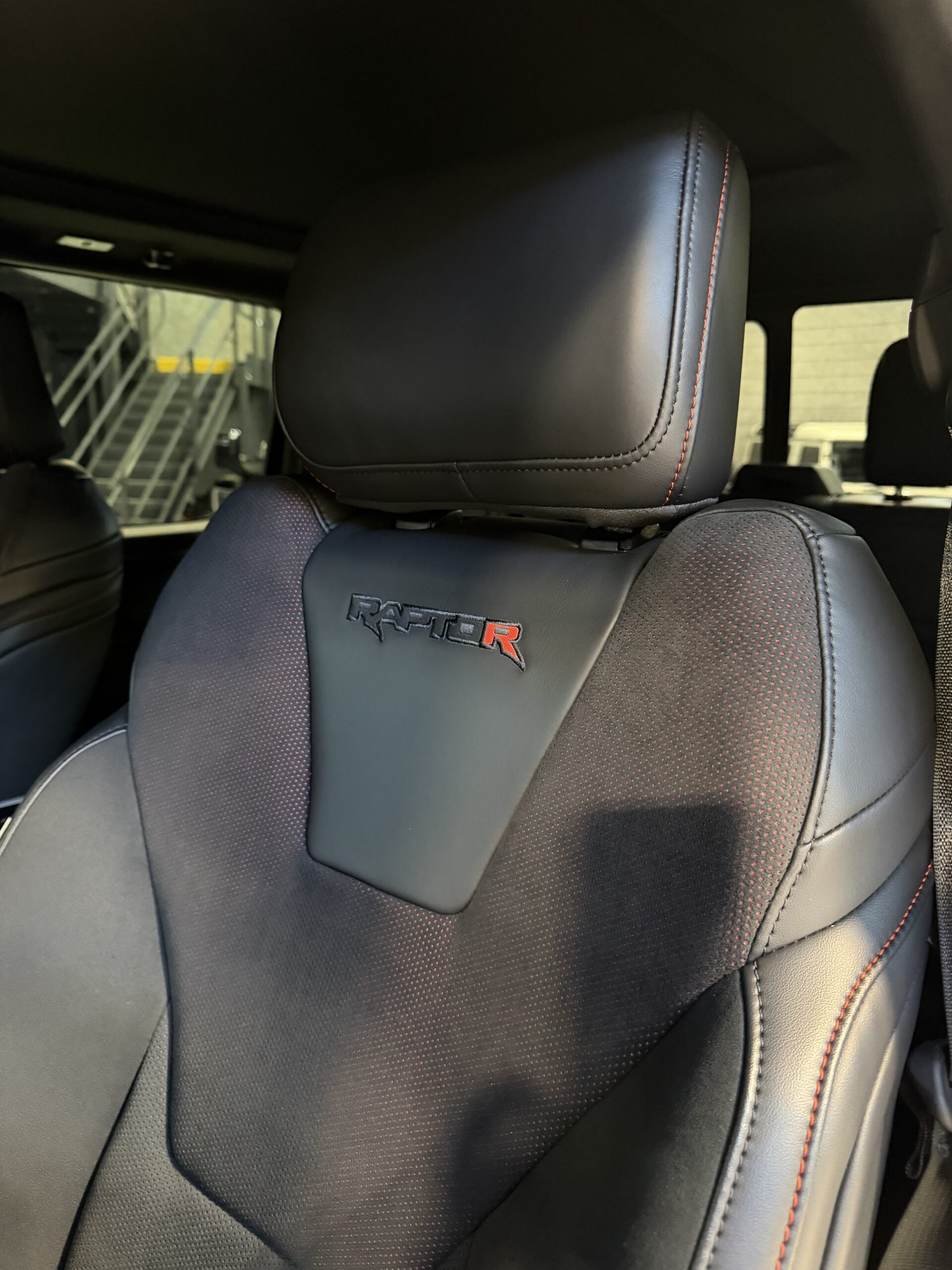 graydon-f-150-raptor-r-black-4-25