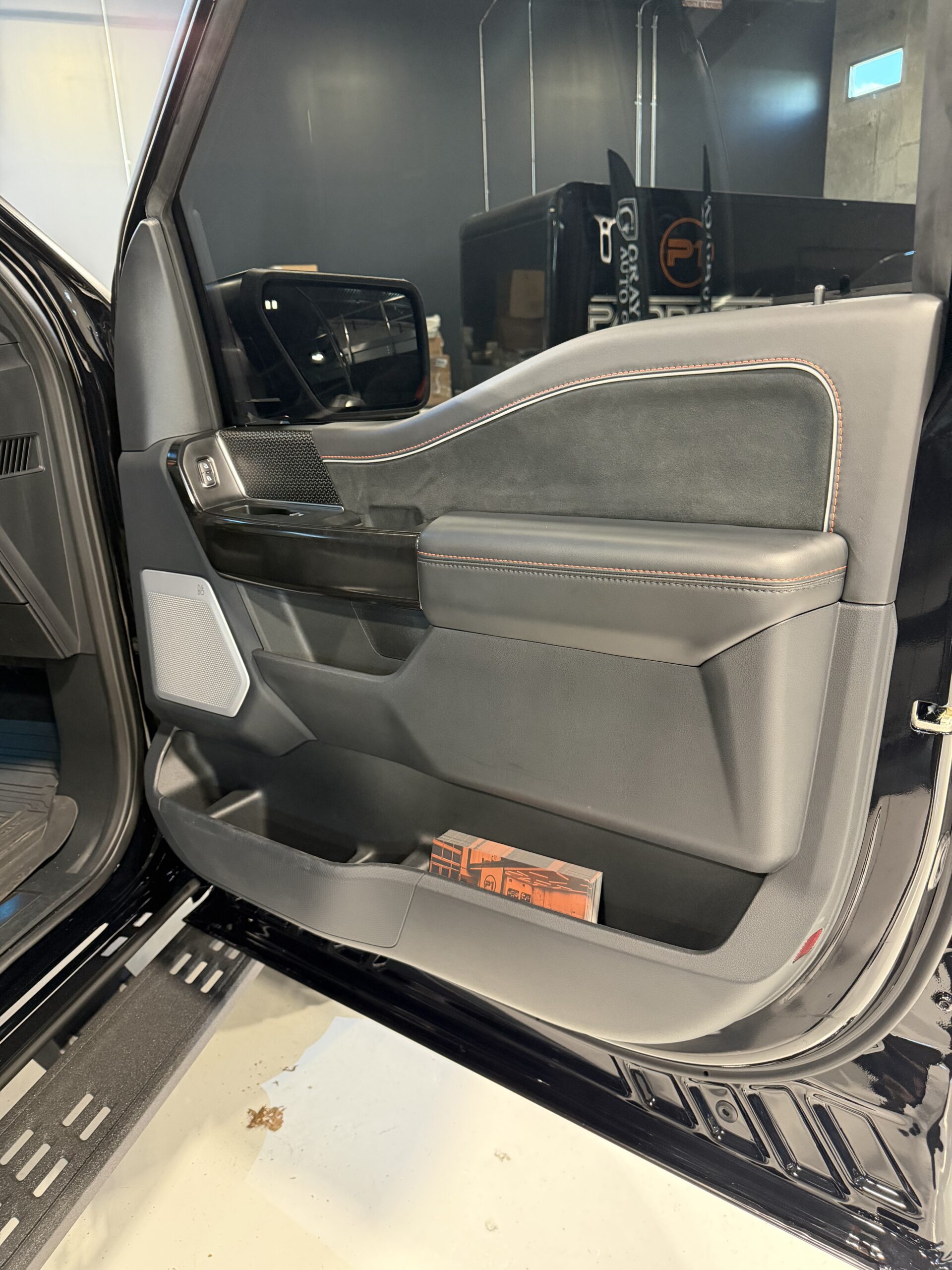 graydon-f-150-raptor-r-black-5-04