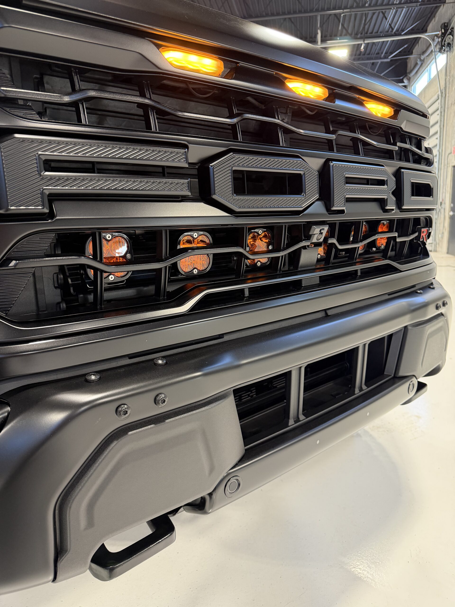 graydon-f-150-raptor-r-black-6-01