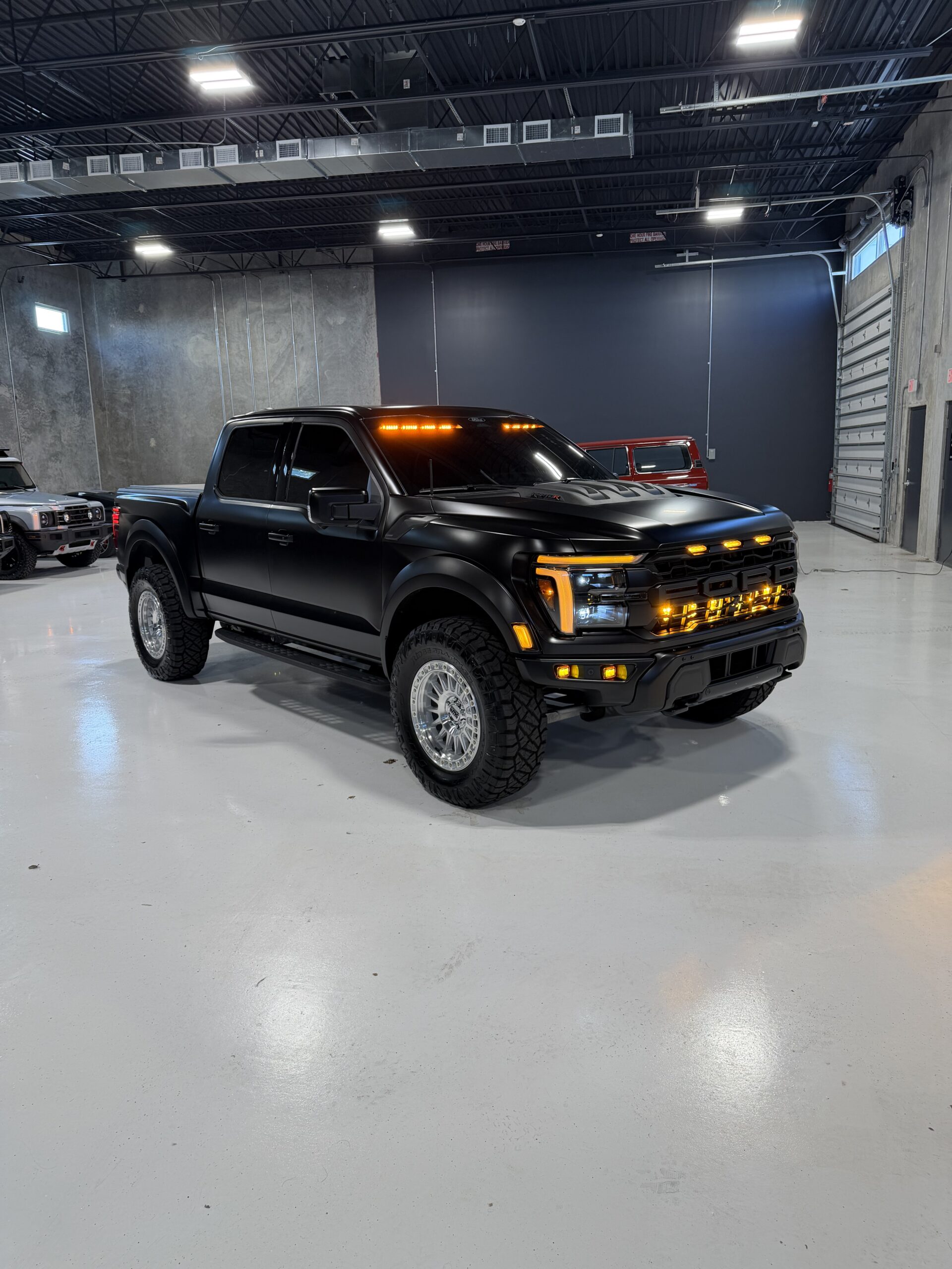 graydon-f-150-raptor-r-black-8-11