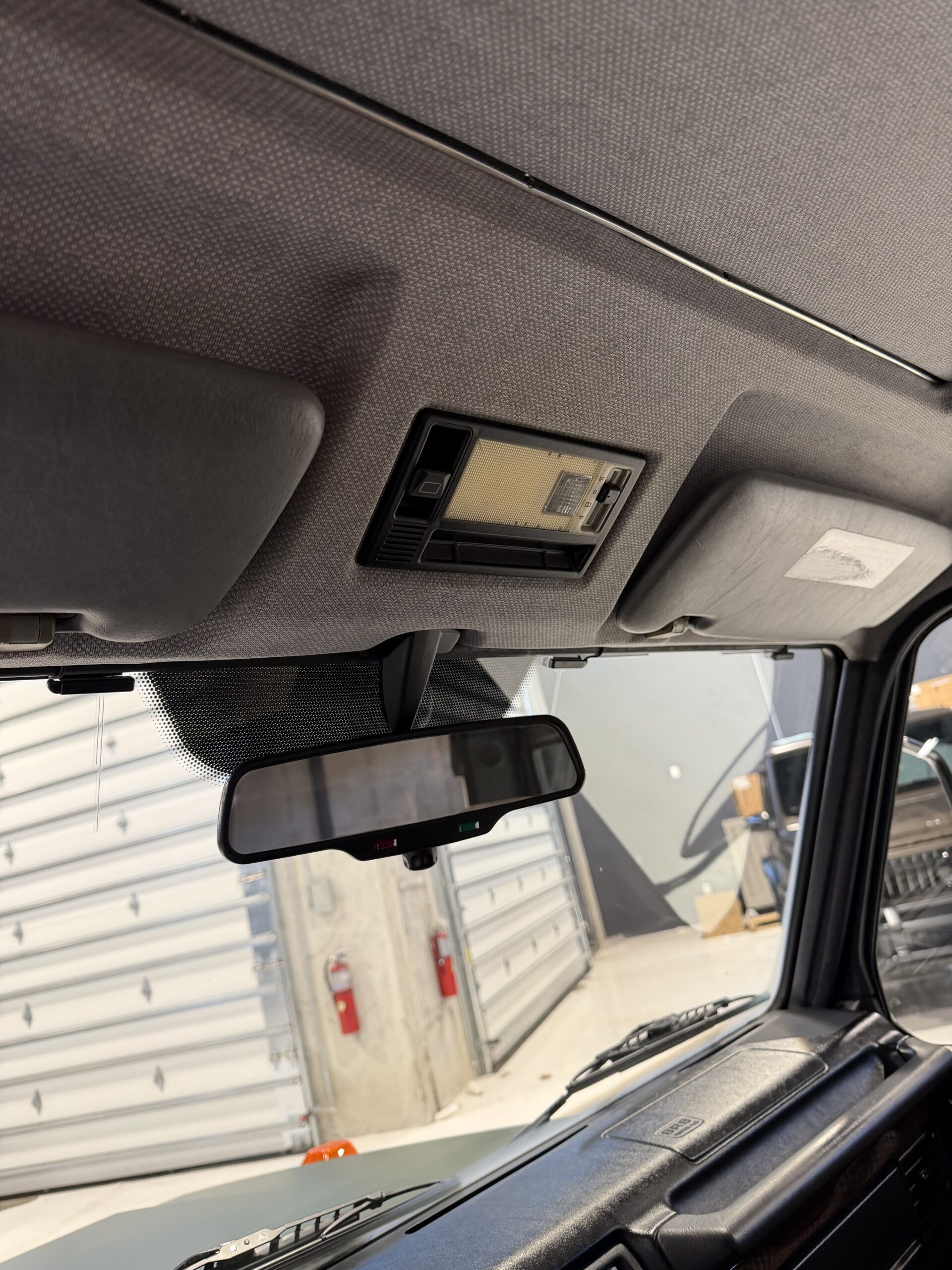 graydon-g500-mercedes-white-00-37