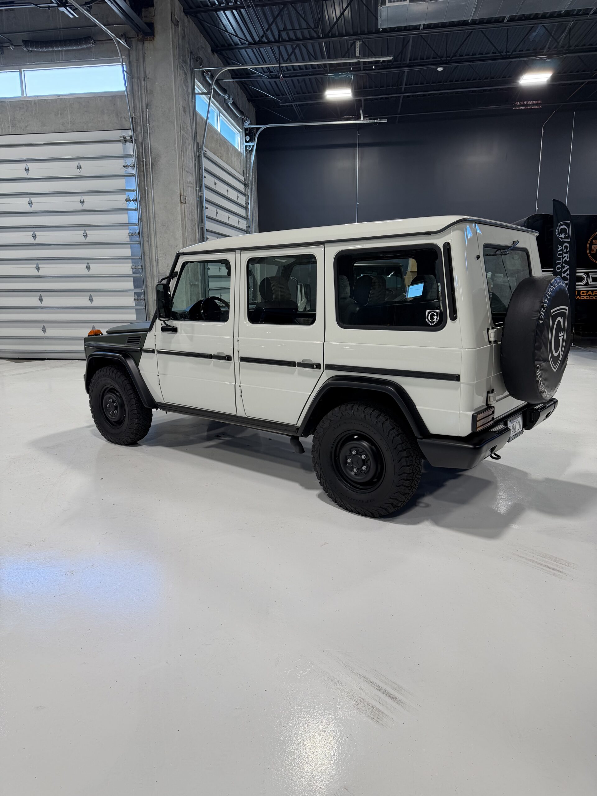 graydon-g500-mercedes-white-53-54