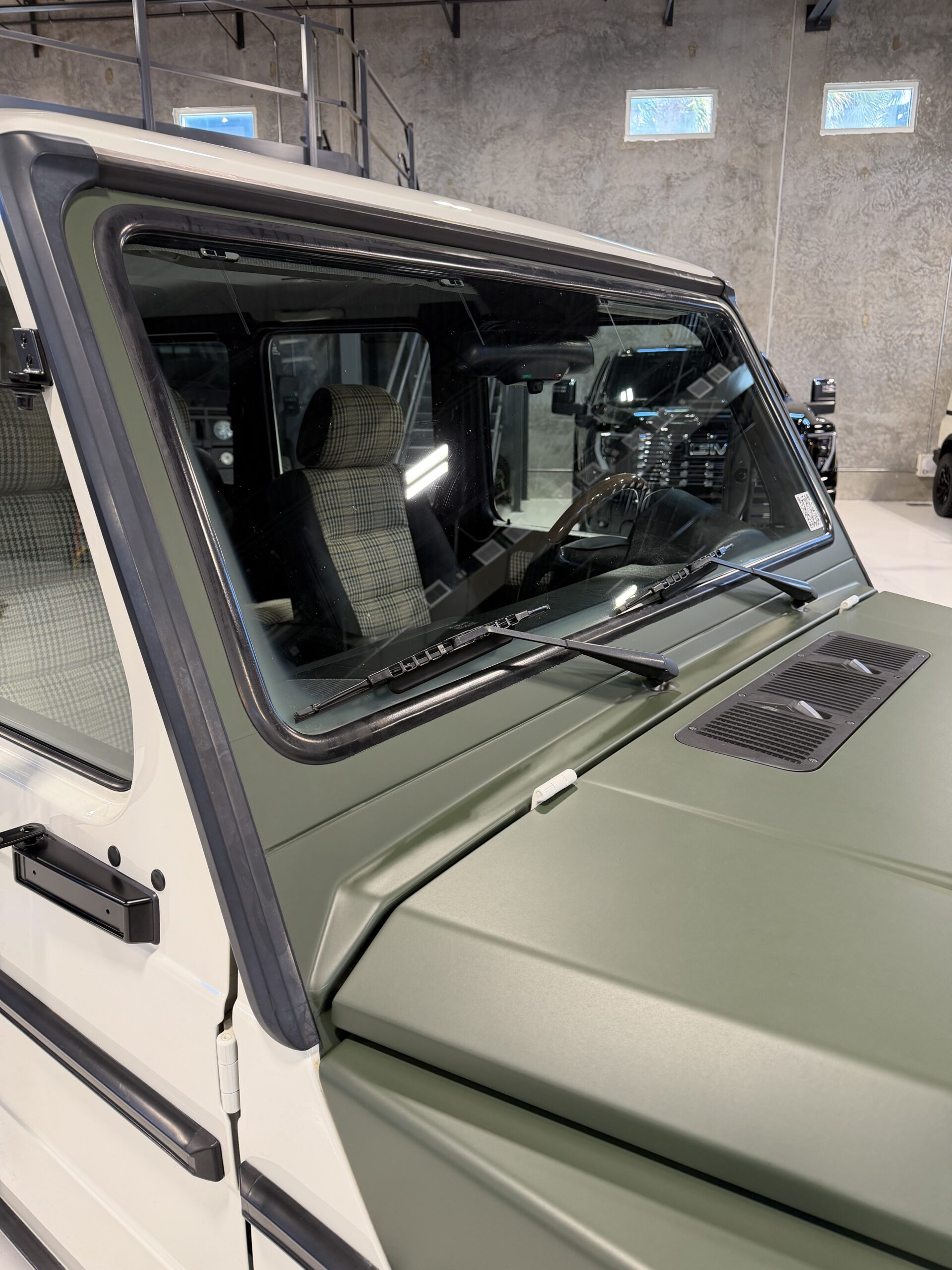 graydon-g500-mercedes-white-55-44