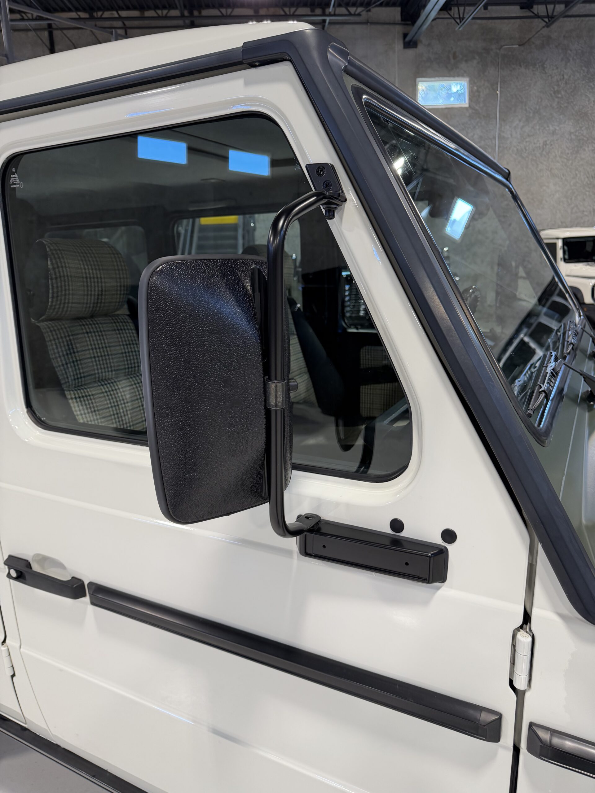 graydon-g500-mercedes-white-55-54