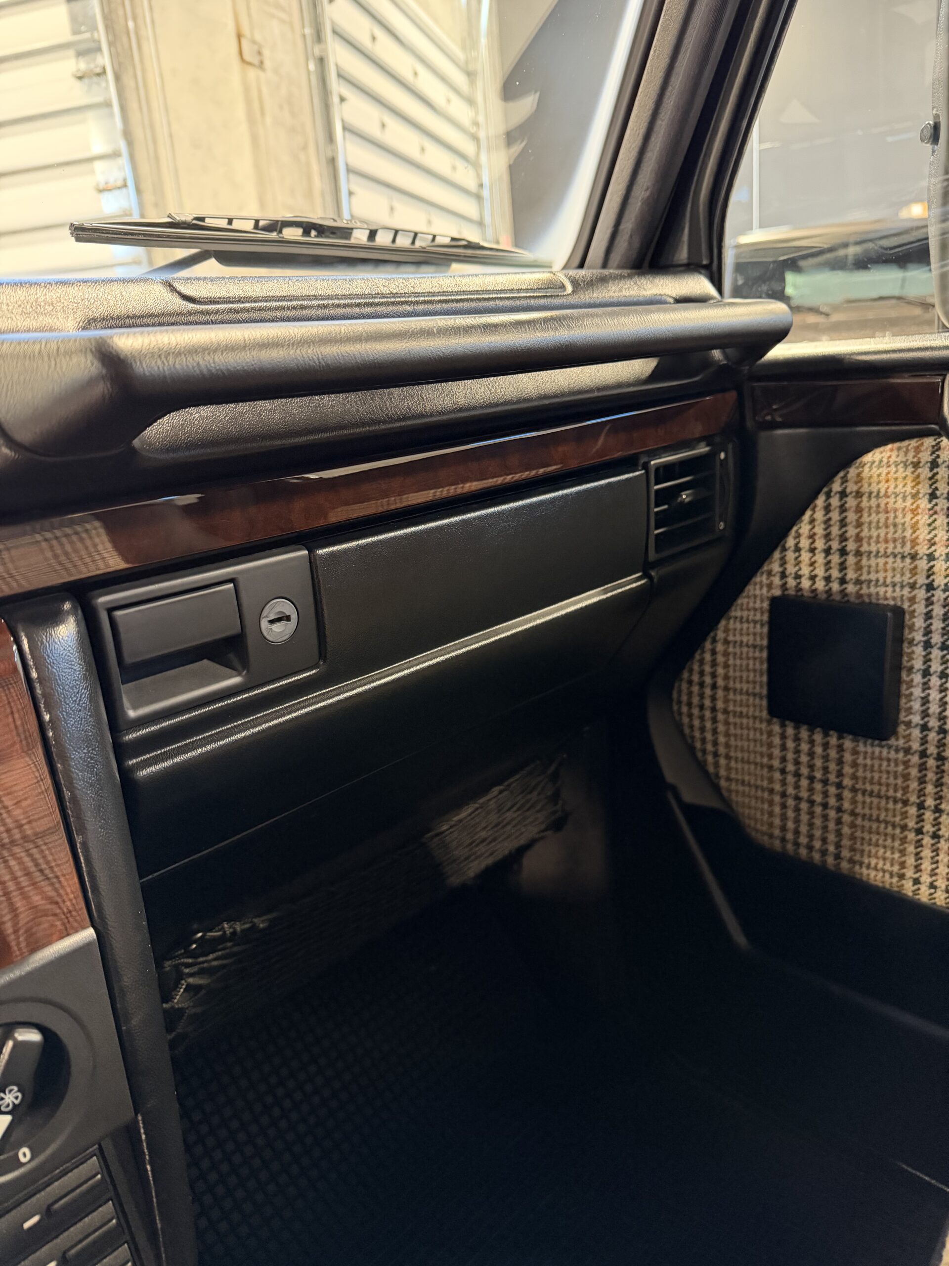 graydon-g500-mercedes-white-59-20